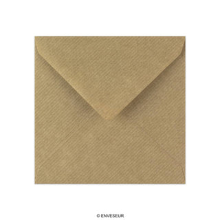 Umschläge aus Kraftpapier