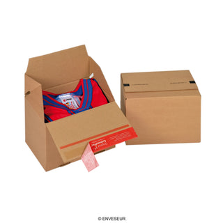 Karton mit selbstklebendem Verschluss für den Versand
