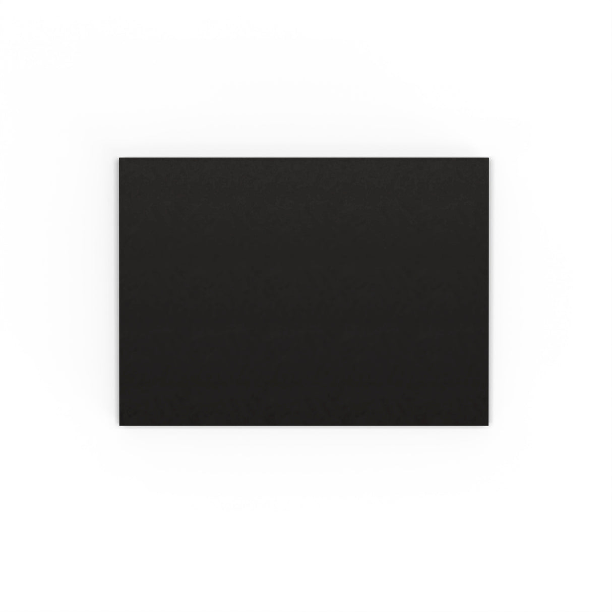 Schwarzer Briefumschlag 82x113 mm (C7)