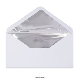 Gefütterte Briefumschläge