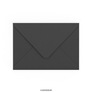 Schwarzer Umschlag 162x229 mm (C5)