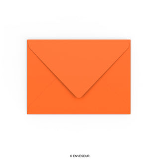 Orangefarbener Briefumschlag 133x184 mm