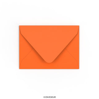 Orangefarbener Briefumschlag 82x113 mm (C7)