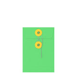 Farbige Briefumschläge mit Kordel- und Scheibenverschlus