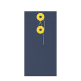 Farbige Briefumschläge mit Kordel- und Scheibenverschlus